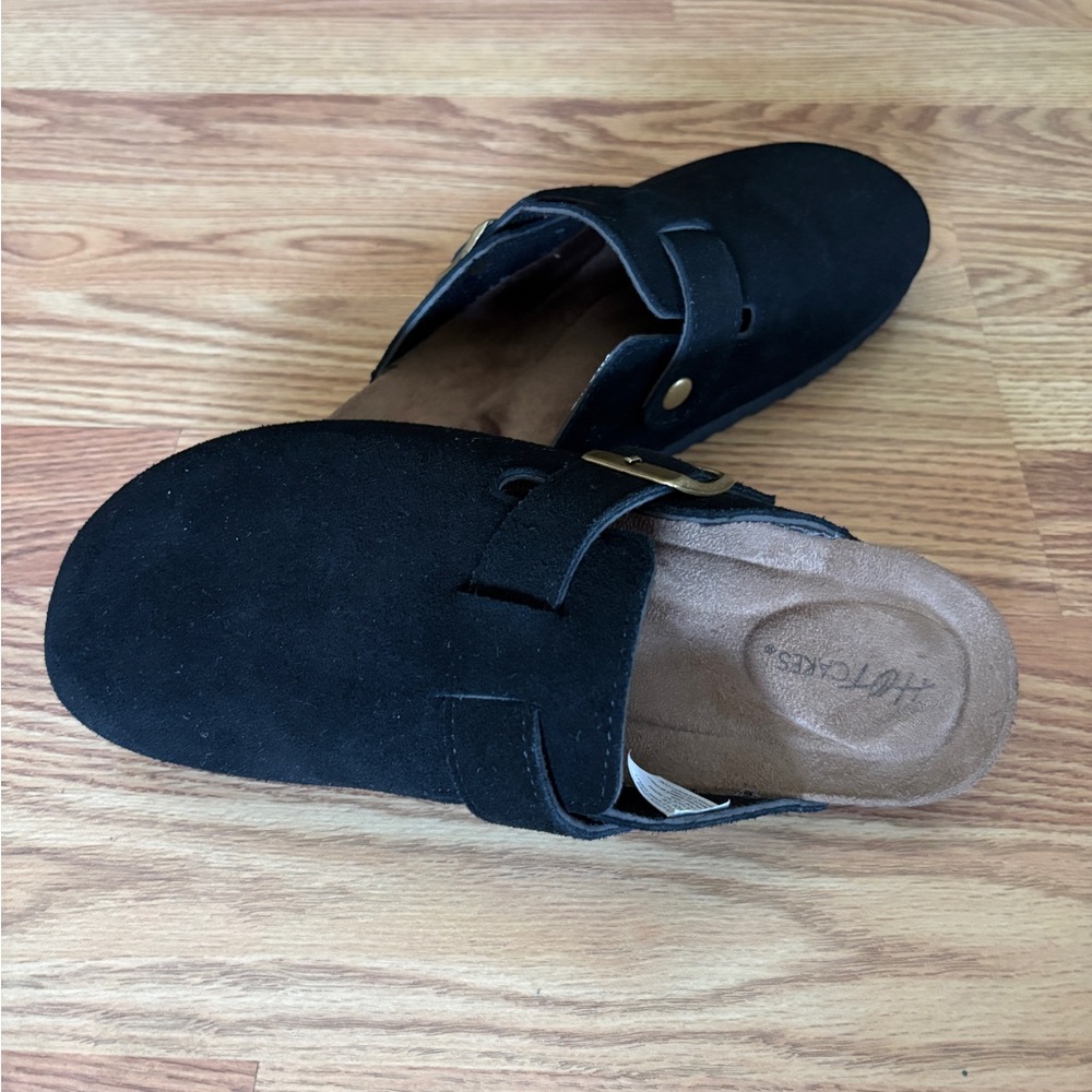 Black Suede Slip-On Clogs - Picture 4 of 7